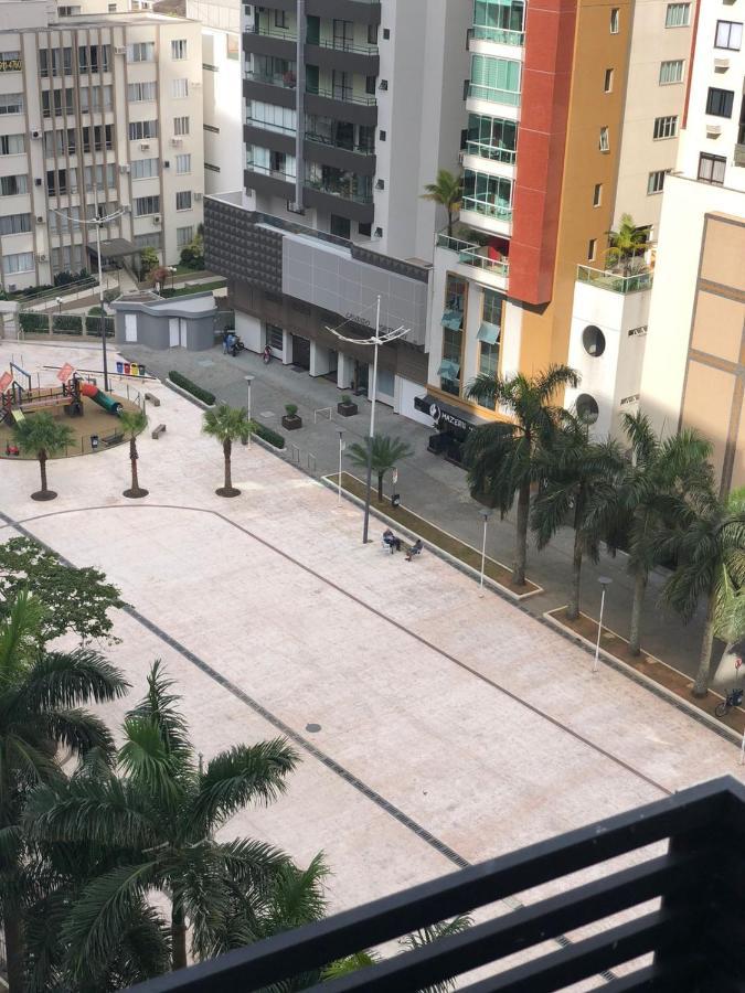 Apto Pe Na Areia - Centro De Balneário Camboriú Екстериор снимка